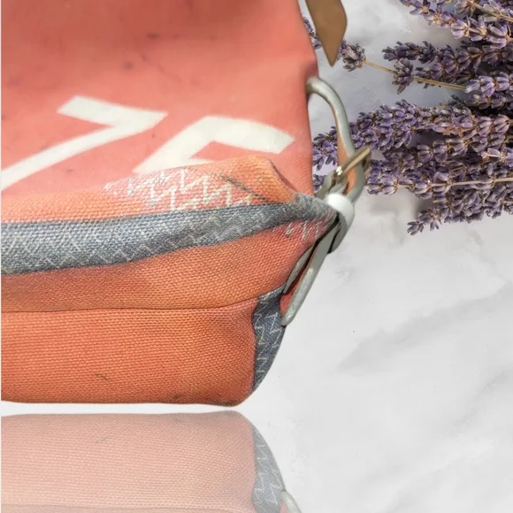 Dooney & Bourke 75 Vintage Coral hobo RARE - Picture 6 of 9